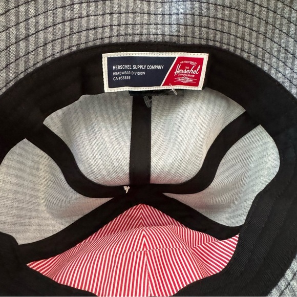 Herschel Supply Company ‘Henderson’ Bucket Hat Charcoal striped S/M Streetwear - Picture 3 of 8